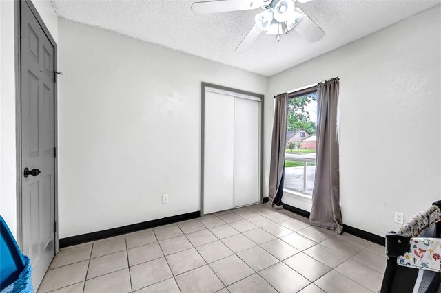 6610 Northleaf Drive, Houston, TX 77086