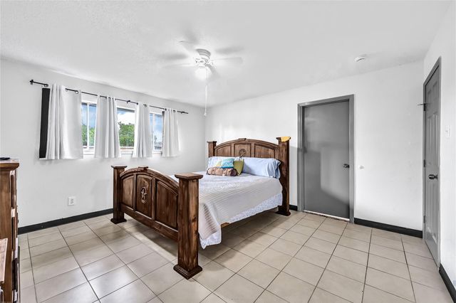 6610 Northleaf Drive, Houston, TX 77086