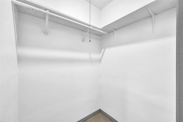 6610 Northleaf Drive, Houston, TX 77086