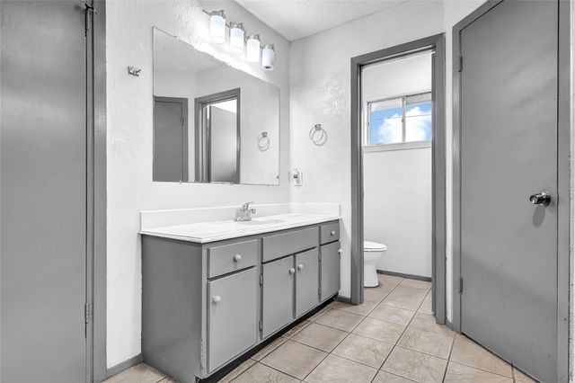 6610 Northleaf Drive, Houston, TX 77086