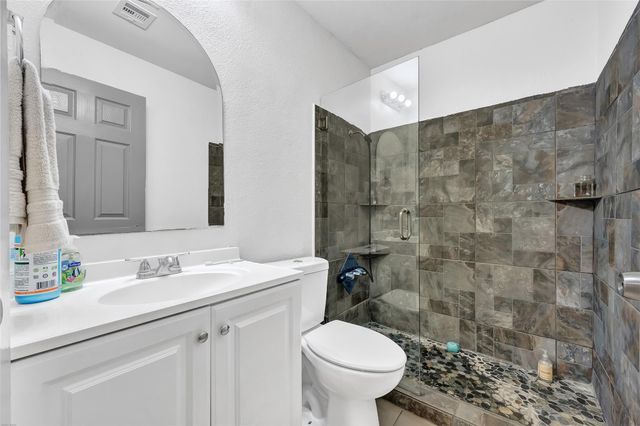 6610 Northleaf Drive, Houston, TX 77086