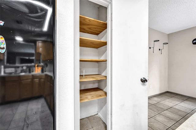 6610 Northleaf Drive, Houston, TX 77086