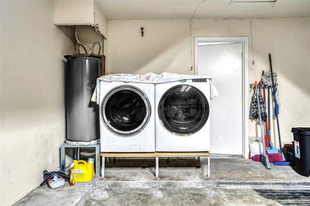 6610 Northleaf Drive, Houston, TX 77086