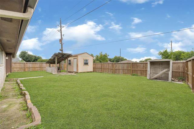 6610 Northleaf Drive, Houston, TX 77086