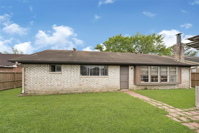 6610 Northleaf Drive, Houston, TX 77086