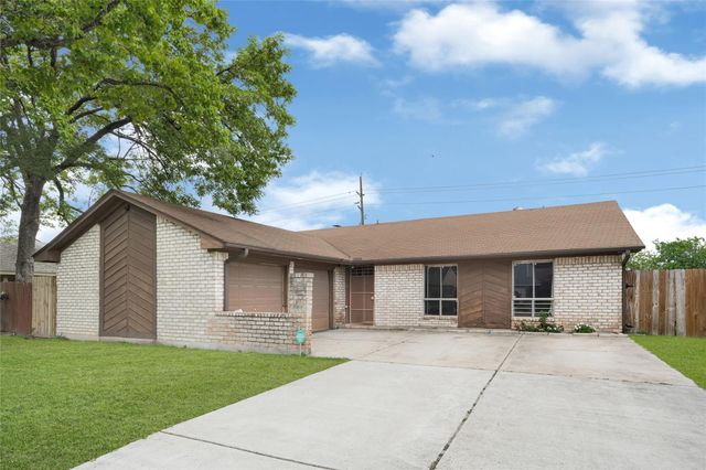 6610 Northleaf Drive, Houston, TX 77086