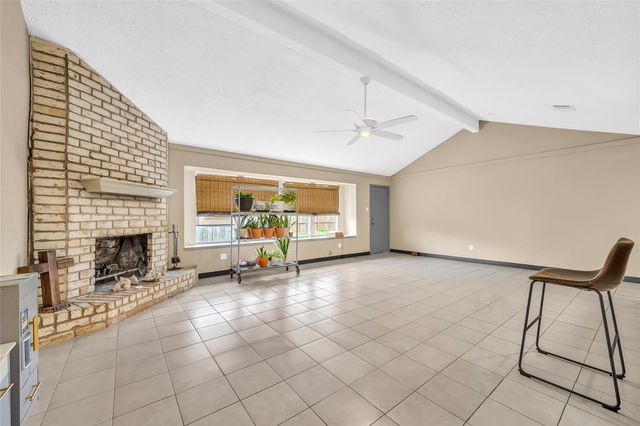 6610 Northleaf Drive, Houston, TX 77086