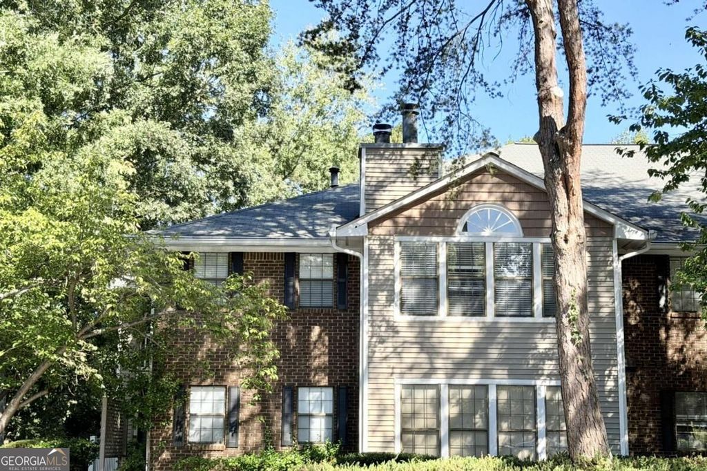 704 Barrington Hills Drive 704, Sandy Springs, GA 30350 — photo 2