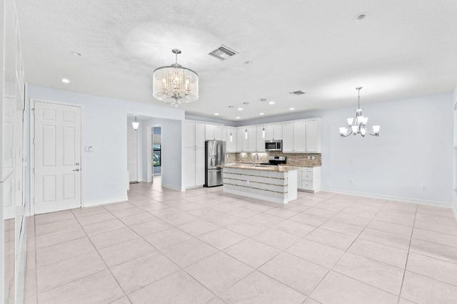 8101 Ironstone Drive, Delray Beach, FL 33446