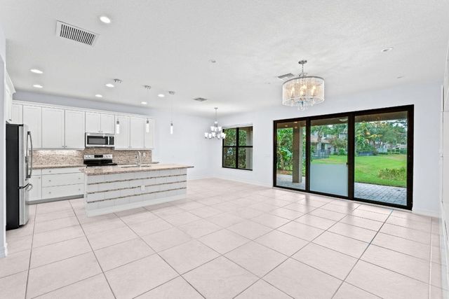 8101 Ironstone Drive, Delray Beach, FL 33446