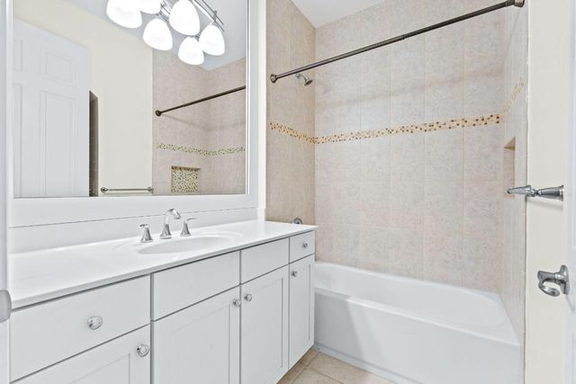 8101 Ironstone Drive, Delray Beach, FL 33446