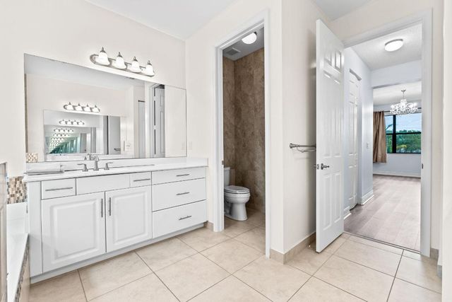 8101 Ironstone Drive, Delray Beach, FL 33446