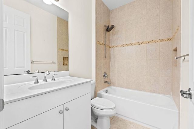 8101 Ironstone Drive, Delray Beach, FL 33446