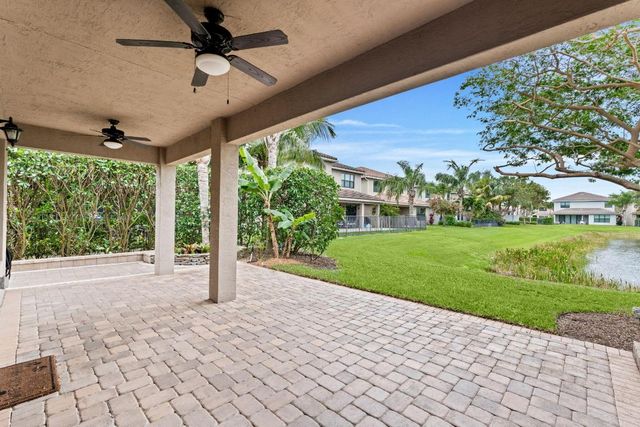 8101 Ironstone Drive, Delray Beach, FL 33446