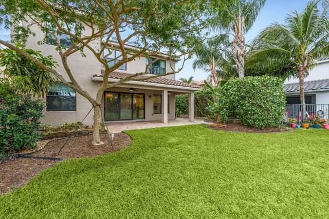 8101 Ironstone Drive, Delray Beach, FL 33446