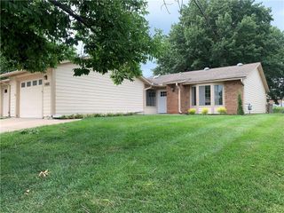 1406 W Stone Boulevard, Raymore, MO 64083