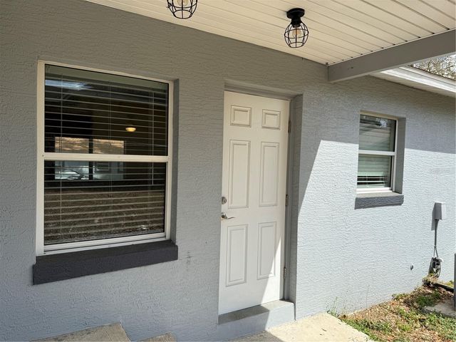 824 S LONE OAK DRIVE b, Leesburg, FL 34748