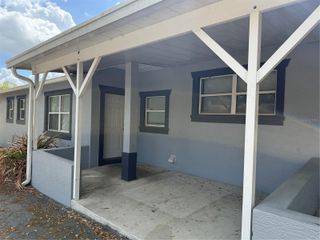 824 S LONE OAK DRIVE b, Leesburg, FL 34748