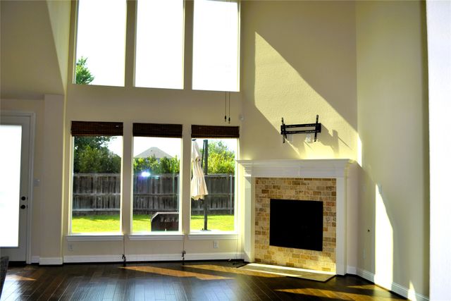 302 Daylily Drive, Wylie, TX 75098