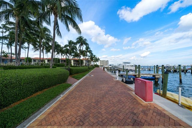 2000 Towerside Ter PH-3, Miami, FL 33138
