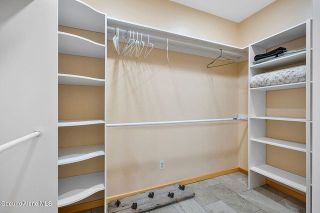 58250 Hwy 200, Clark Fork, ID 83811