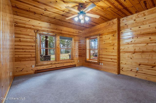 58250 Hwy 200, Clark Fork, ID 83811