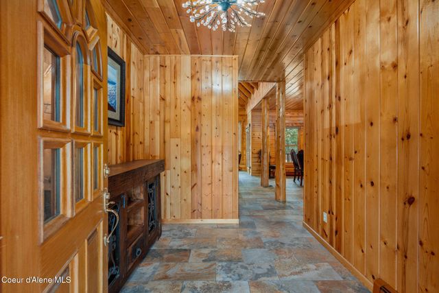 58250 Hwy 200, Clark Fork, ID 83811