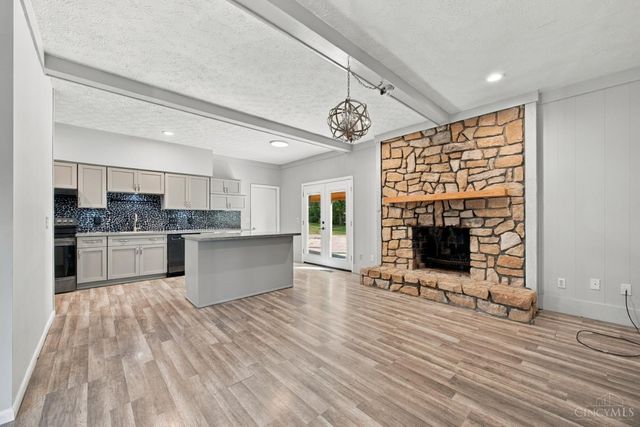5894 Red Oak Drive, Fairfield, OH 45014
