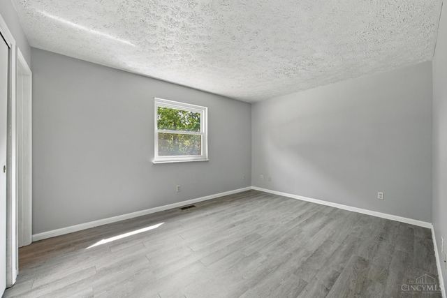 5894 Red Oak Drive, Fairfield, OH 45014
