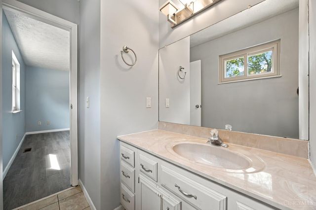 5894 Red Oak Drive, Fairfield, OH 45014
