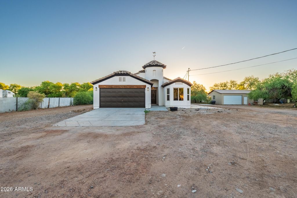 Image 1 of property listing at 3016 S 107TH Avenue, Tolleson, AZ 85353