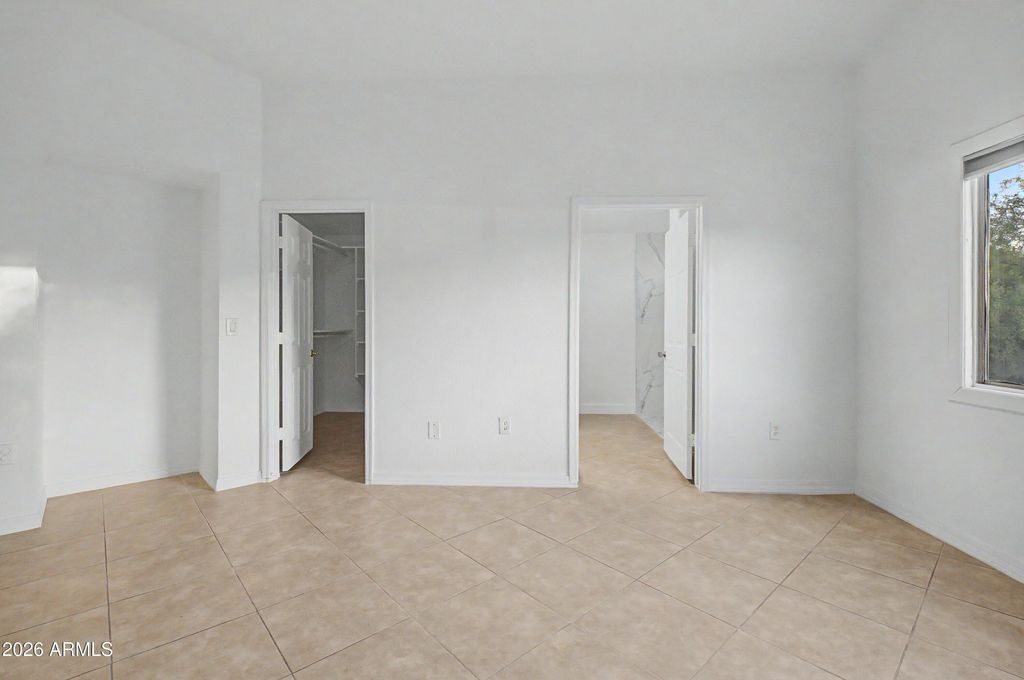 Image 13 of property listing at 3016 S 107TH Avenue, Tolleson, AZ 85353