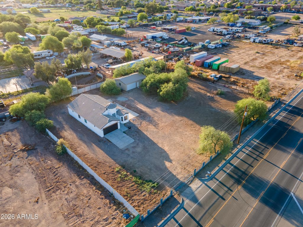 Image 30 of property listing at 3016 S 107TH Avenue, Tolleson, AZ 85353