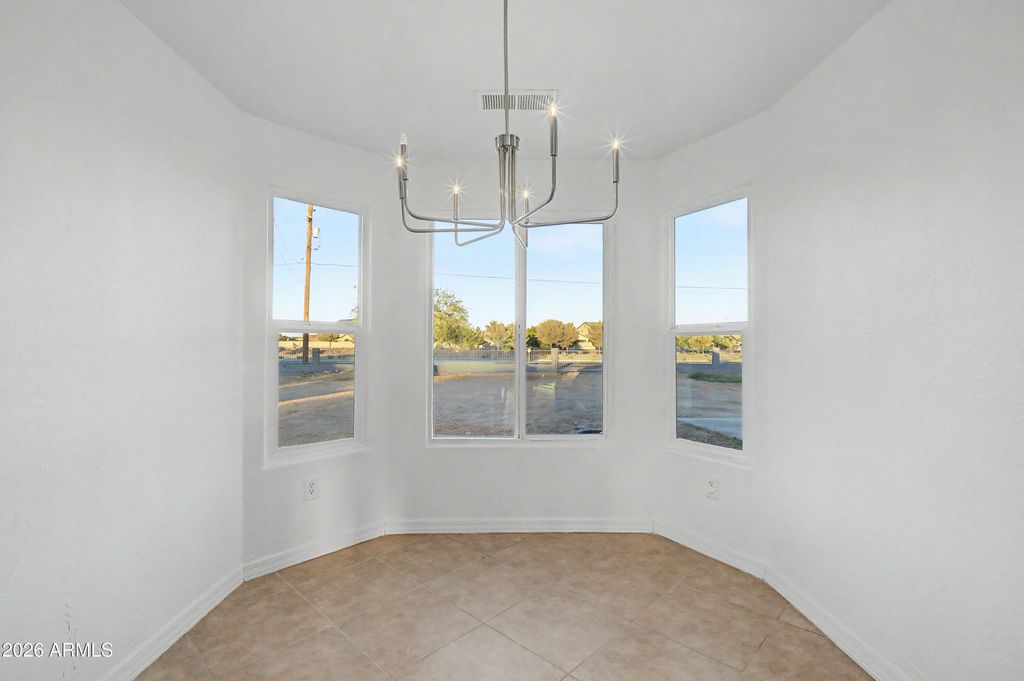 Image 6 of property listing at 3016 S 107TH Avenue, Tolleson, AZ 85353