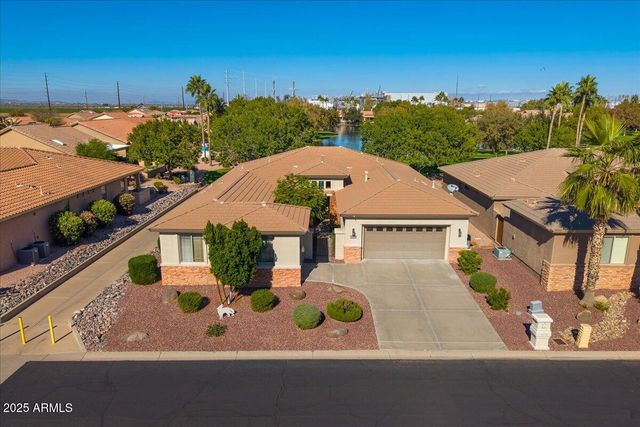 8828 E SUNRIDGE Drive, Sun Lakes, AZ 85248