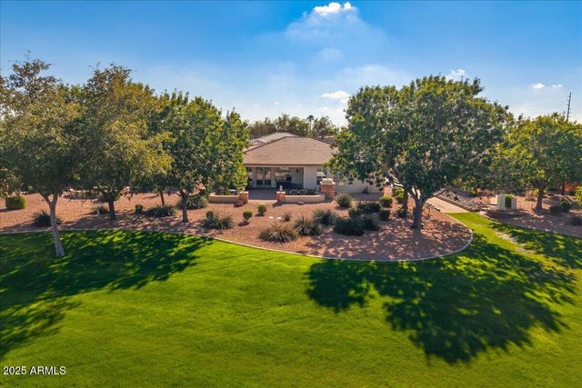 8828 E SUNRIDGE Drive, Sun Lakes, AZ 85248