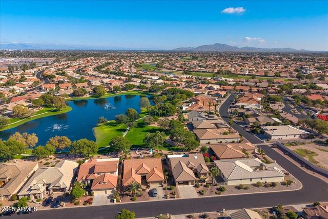 8828 E SUNRIDGE Drive, Sun Lakes, AZ 85248