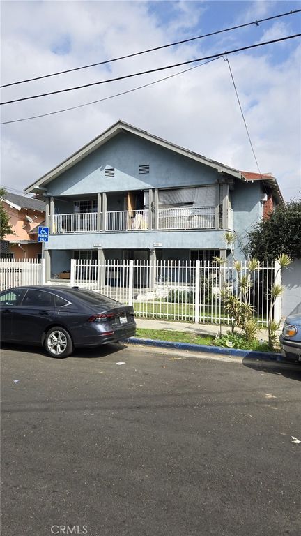 4512 Wesley Avenue, Los Angeles, CA 90037