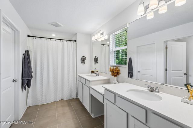 11227 ROBERT MASTERS Court, Jacksonville, FL 32218