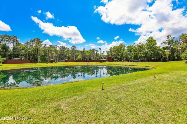 11227 ROBERT MASTERS Court, Jacksonville, FL 32218