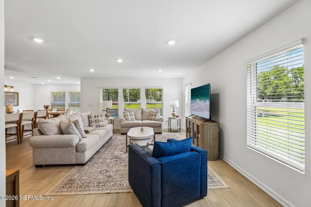 11227 ROBERT MASTERS Court, Jacksonville, FL 32218