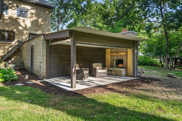 1184 S Batavia Avenue, Batavia, IL 60510