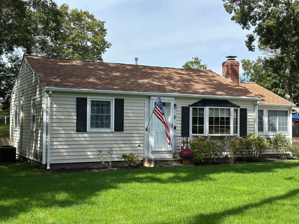 55 Pawkannawkut Drive, Yarmouth, MA 02664