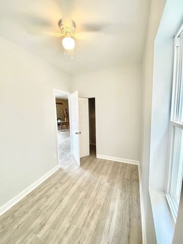 2238 S Homan Avenue 1R, Chicago, IL 60623