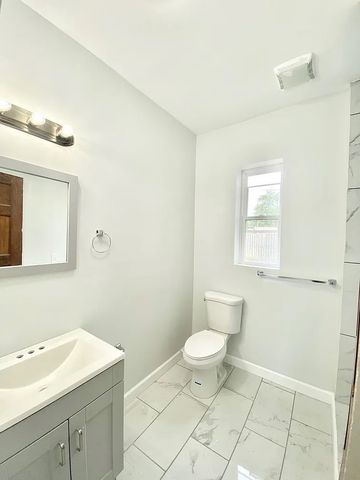 2238 S Homan Avenue 1R, Chicago, IL 60623