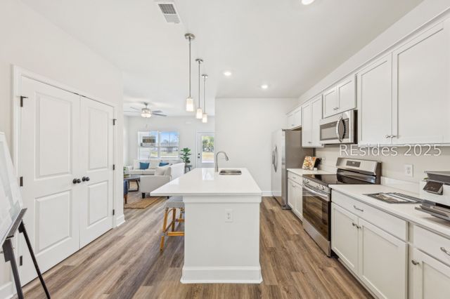 15 Silver Street 102, Ridgeland, SC 29936