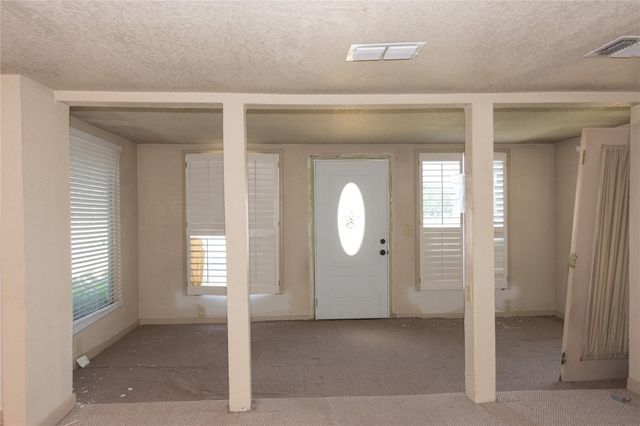 603 W Main ST, Johnson City, TX 78636