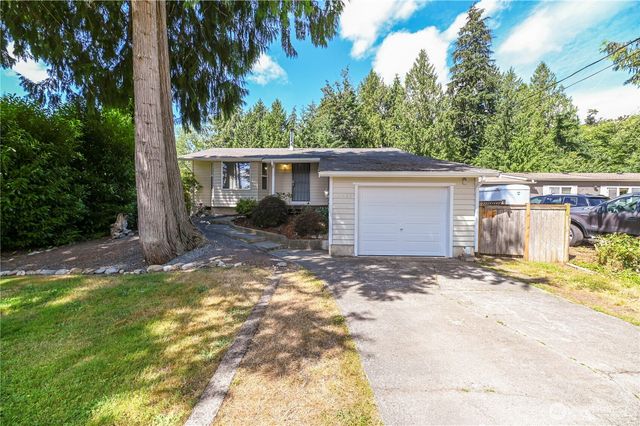 16420 W Lake Goodwin Road, Stanwood, WA 98292