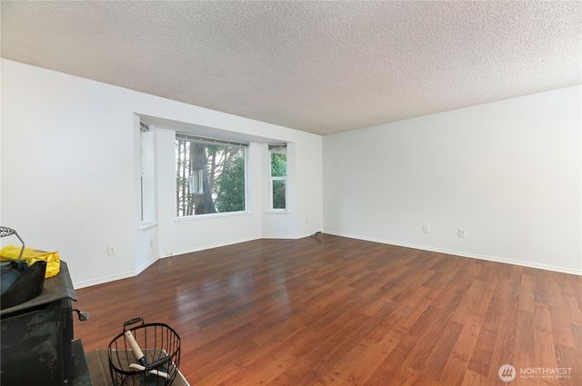 16420 W Lake Goodwin Road, Stanwood, WA 98292