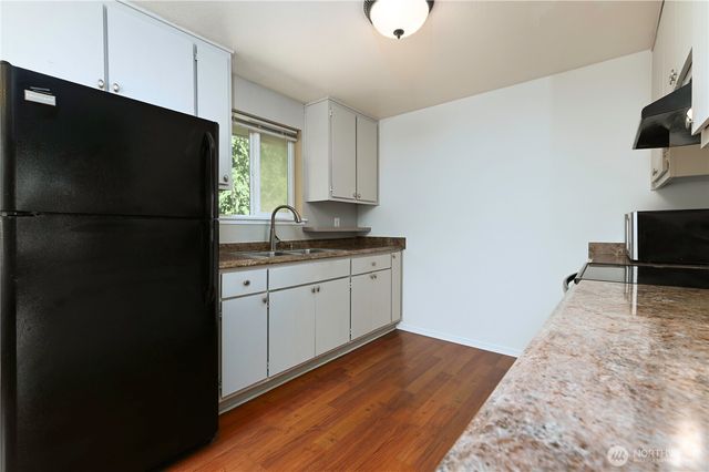16420 W Lake Goodwin Road, Stanwood, WA 98292